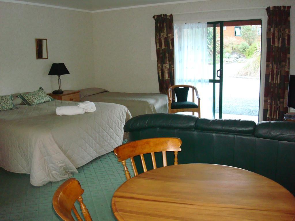 Kiwi Park Motels Murchison Kültér fotó