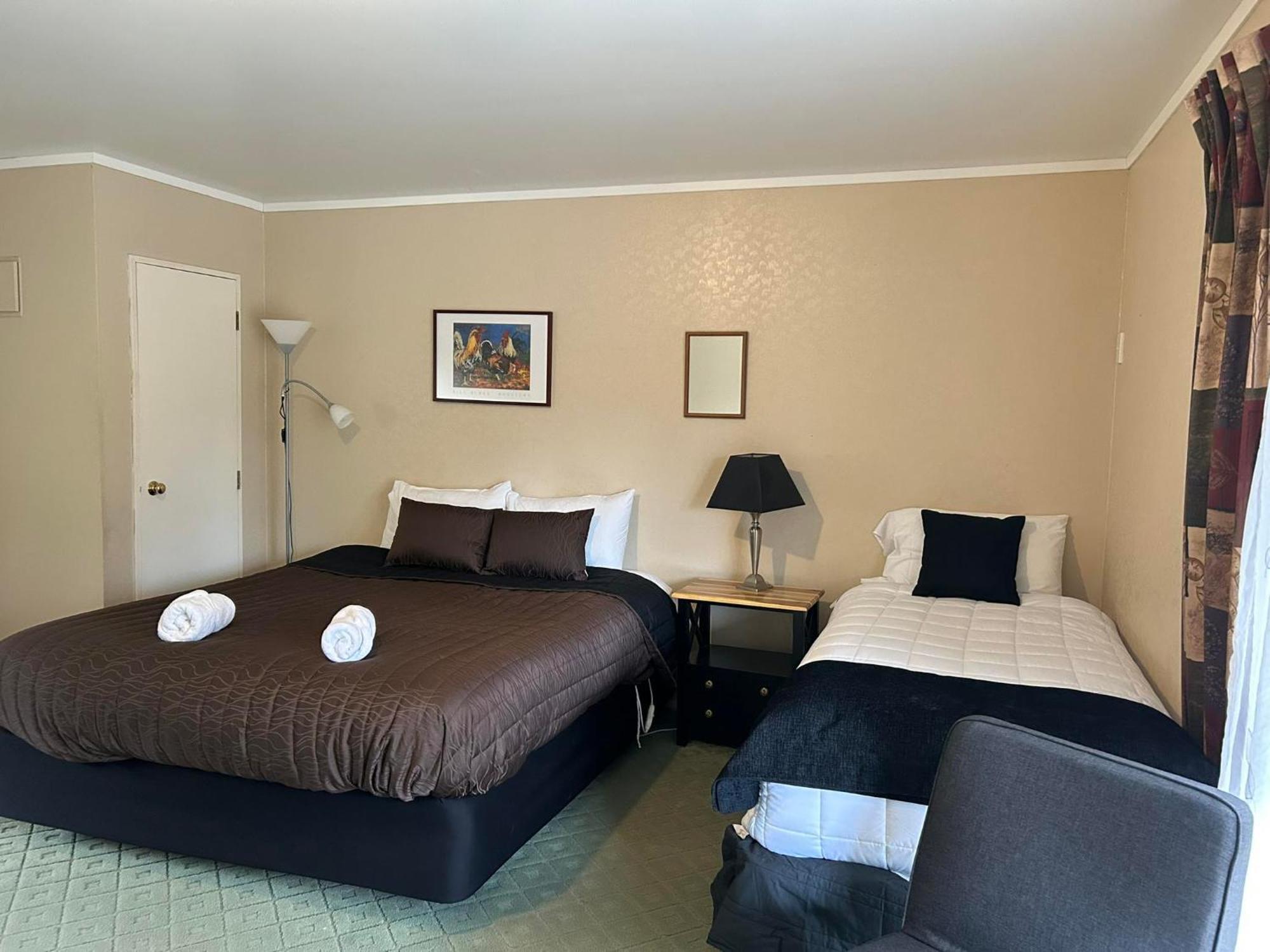Kiwi Park Motels Murchison Kültér fotó