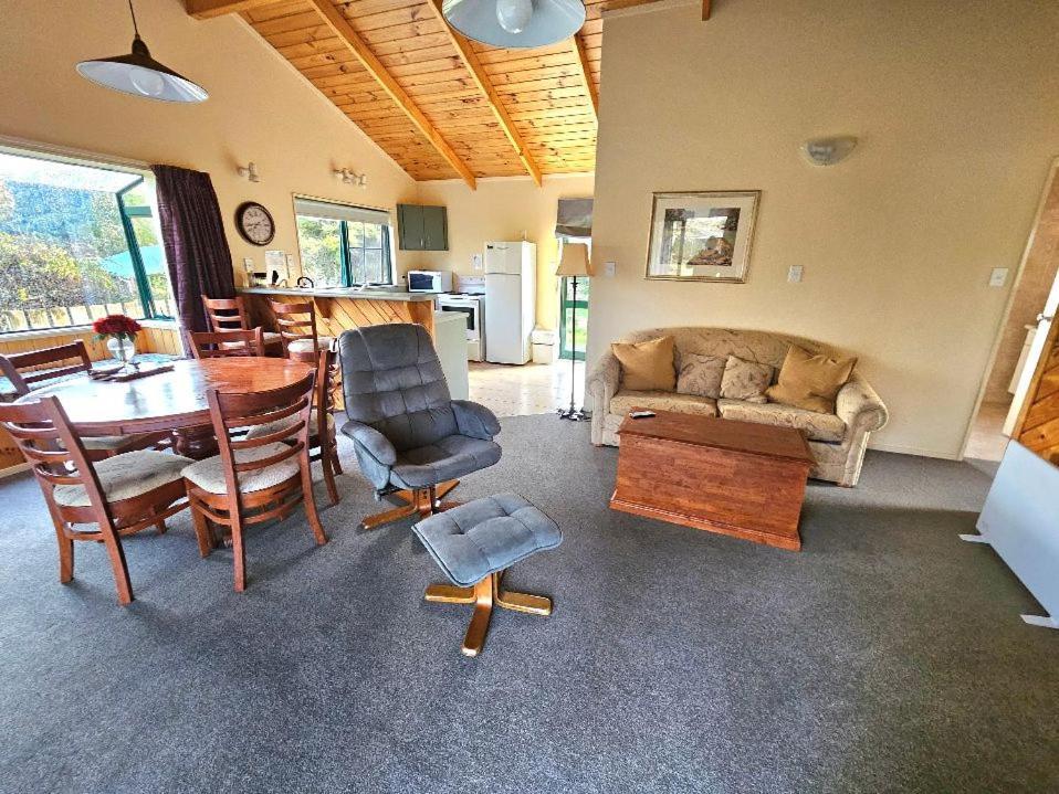 Kiwi Park Motels Murchison Kültér fotó