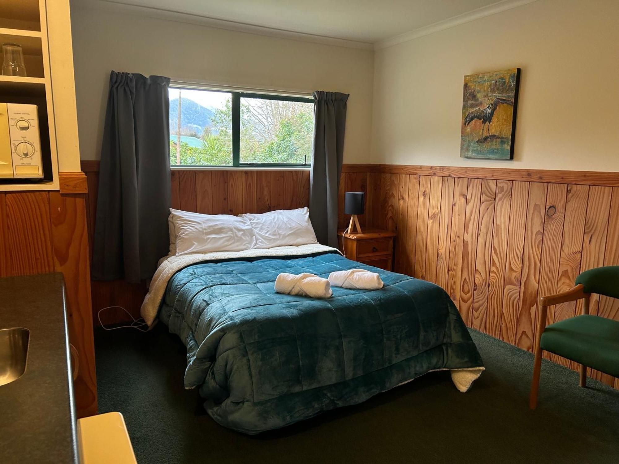 Kiwi Park Motels Murchison Kültér fotó