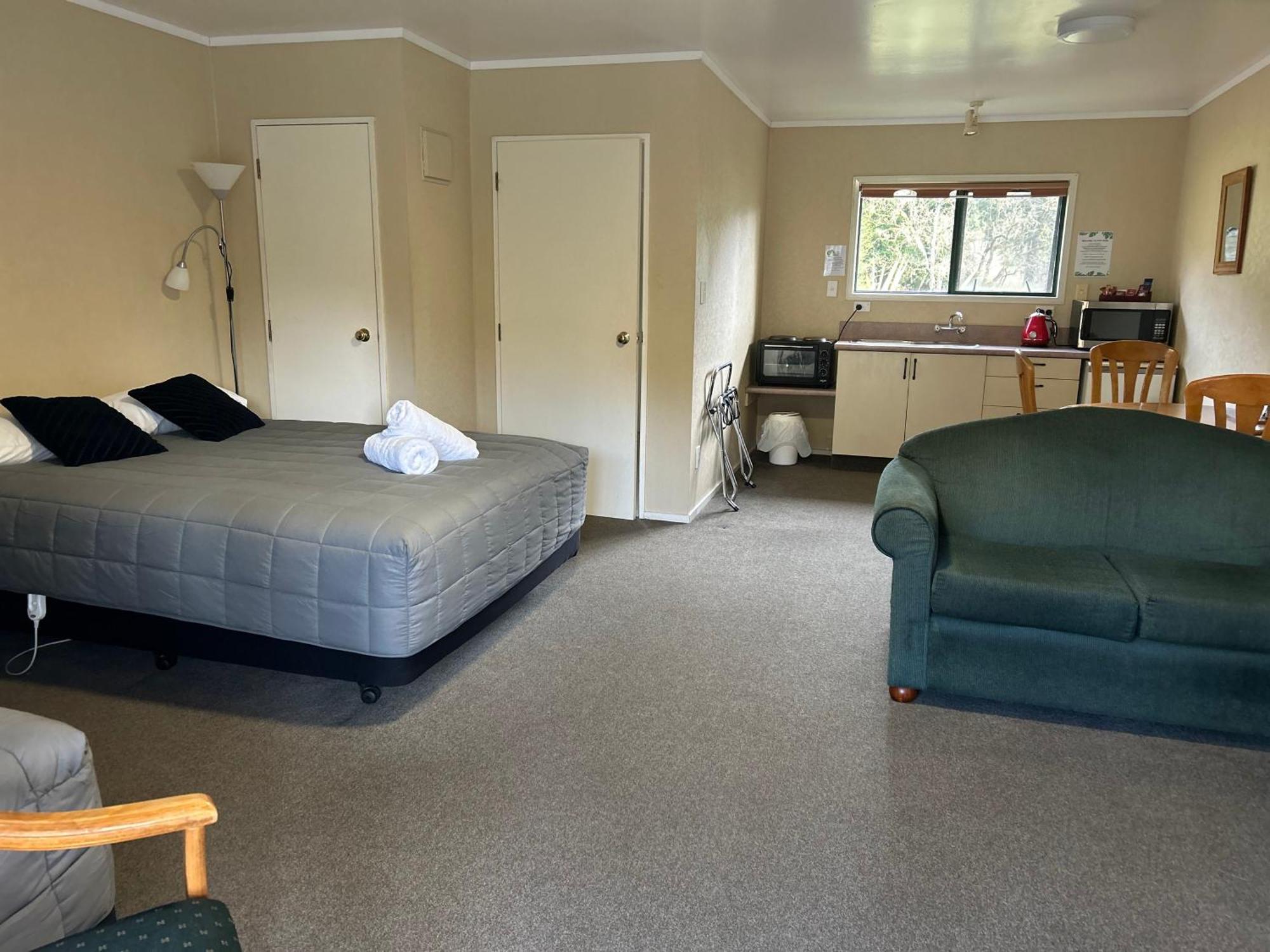 Kiwi Park Motels Murchison Kültér fotó
