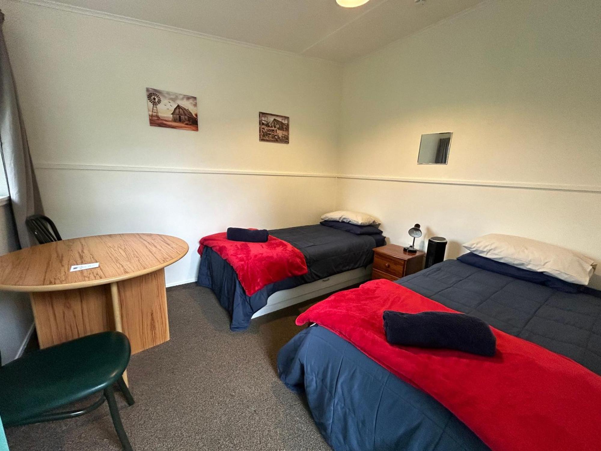 Kiwi Park Motels Murchison Kültér fotó