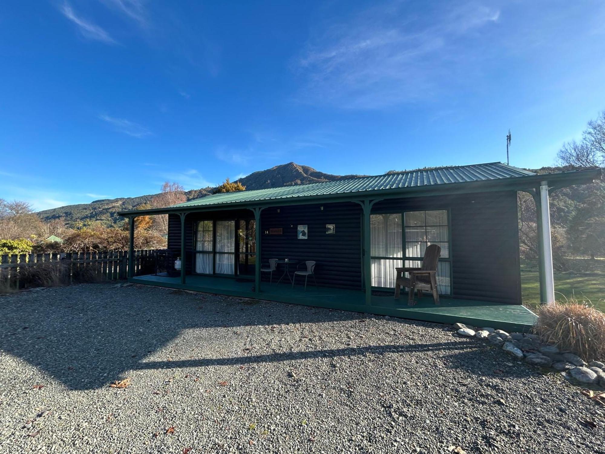 Kiwi Park Motels Murchison Kültér fotó