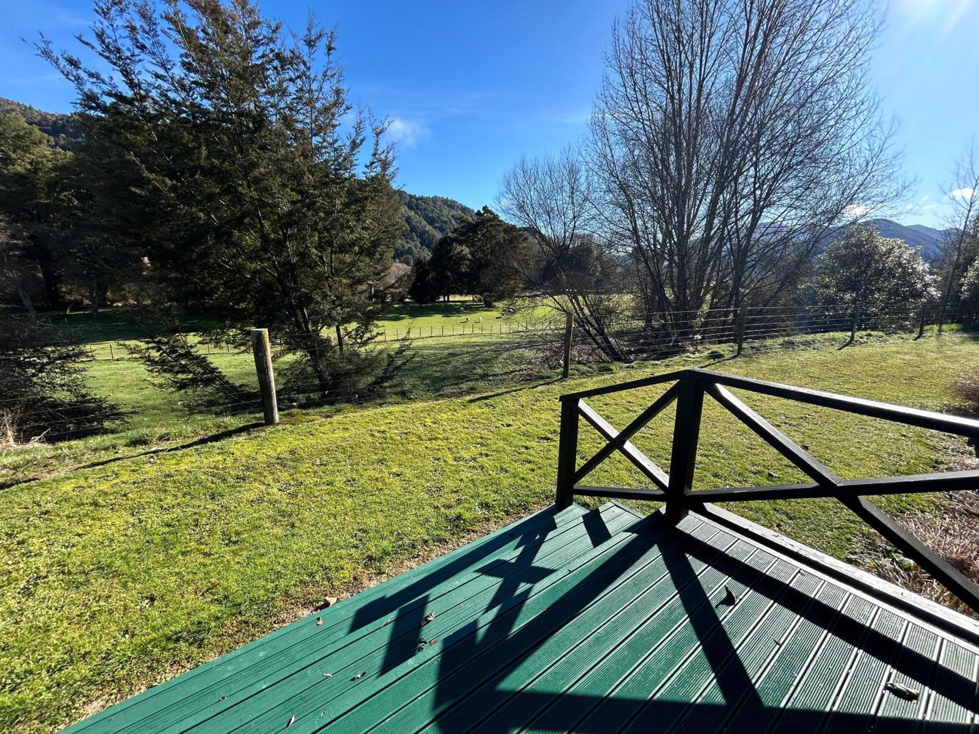 Kiwi Park Motels Murchison Kültér fotó